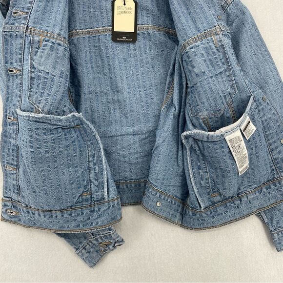 ~Levi's Women's 90's Trucker Jacket NWT M - Picture 6 of 7